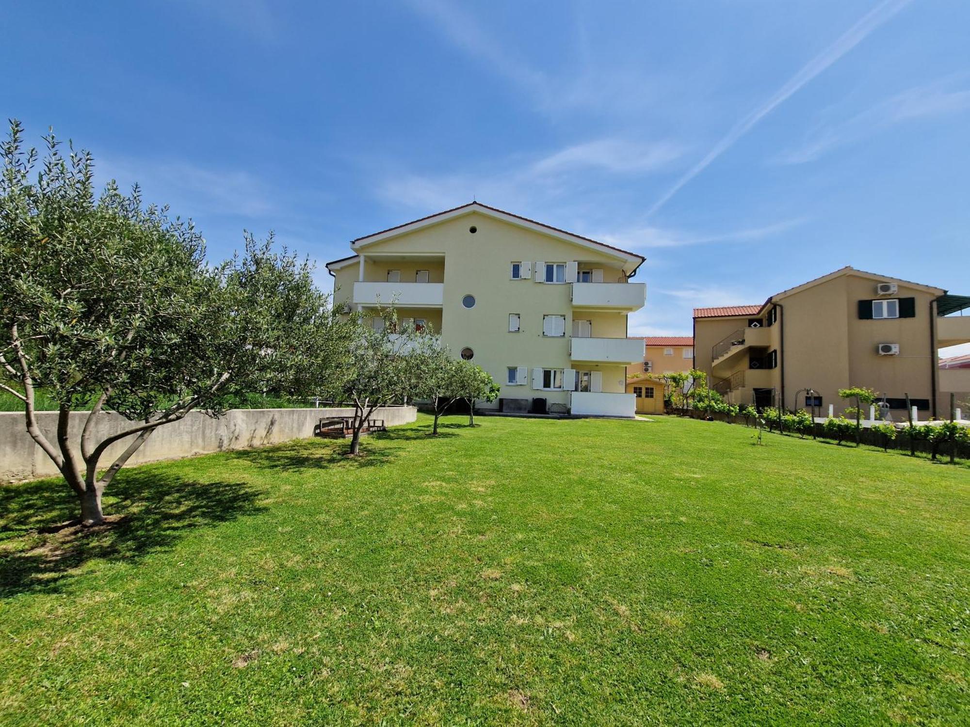 Apartments Josipa Башка Экстерьер фото