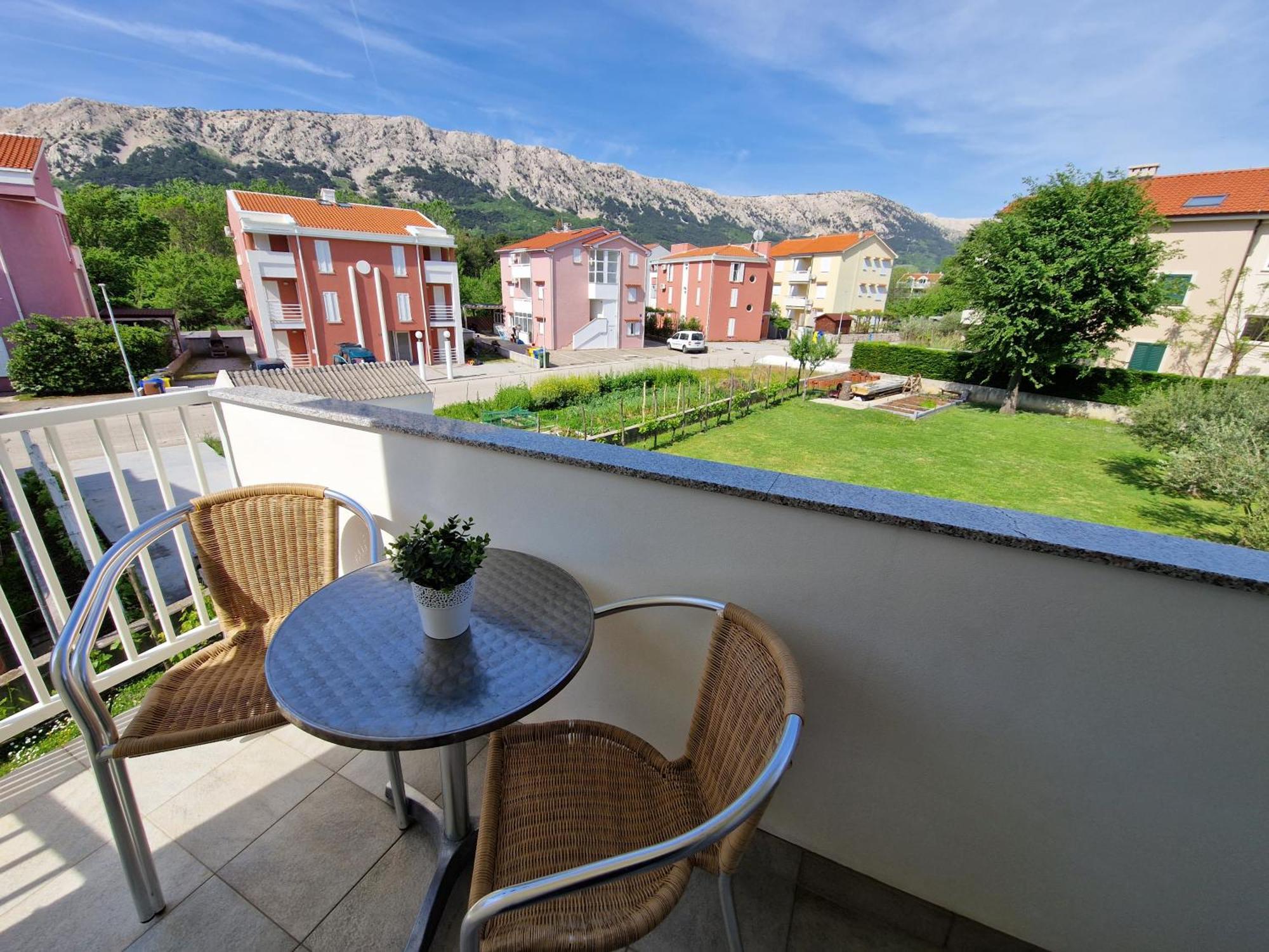 Apartments Josipa Башка Экстерьер фото