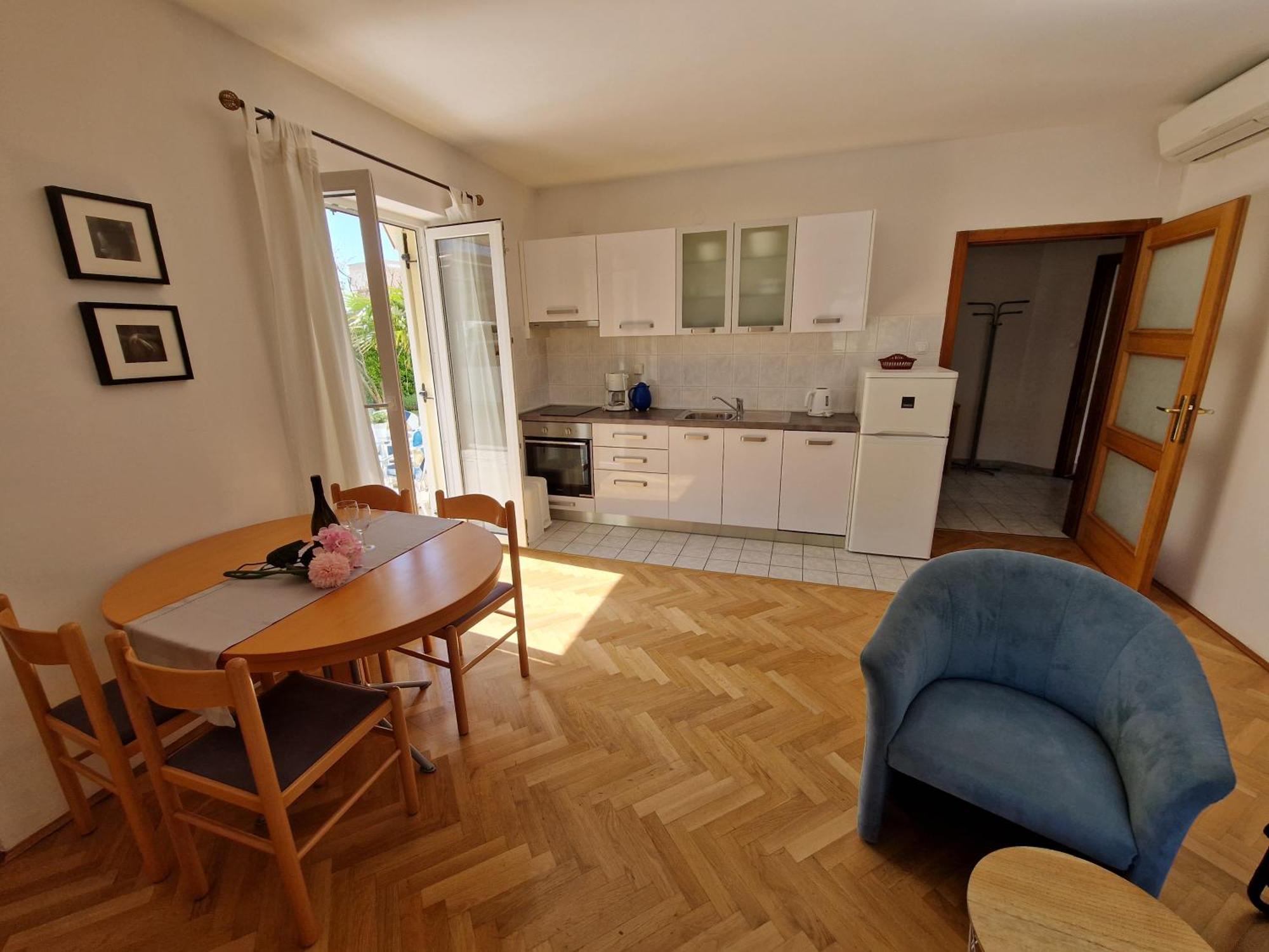 Apartments Josipa Башка Экстерьер фото